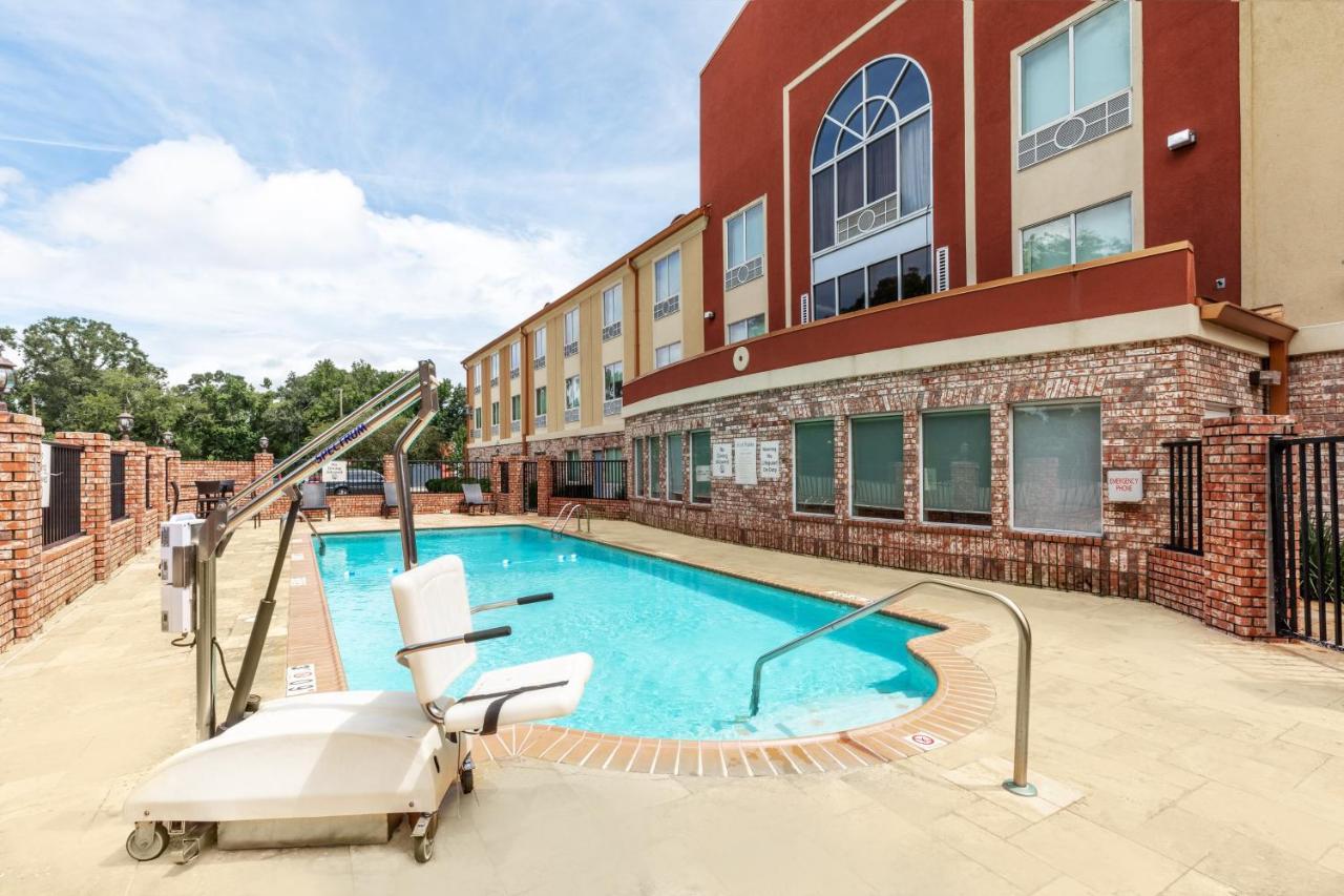 Holiday Inn Express & Suites Lafayette South By Ihg Экстерьер фото