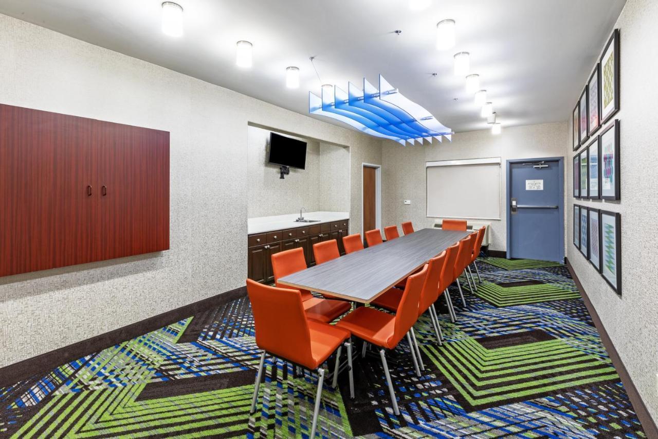 Holiday Inn Express & Suites Lafayette South By Ihg Экстерьер фото