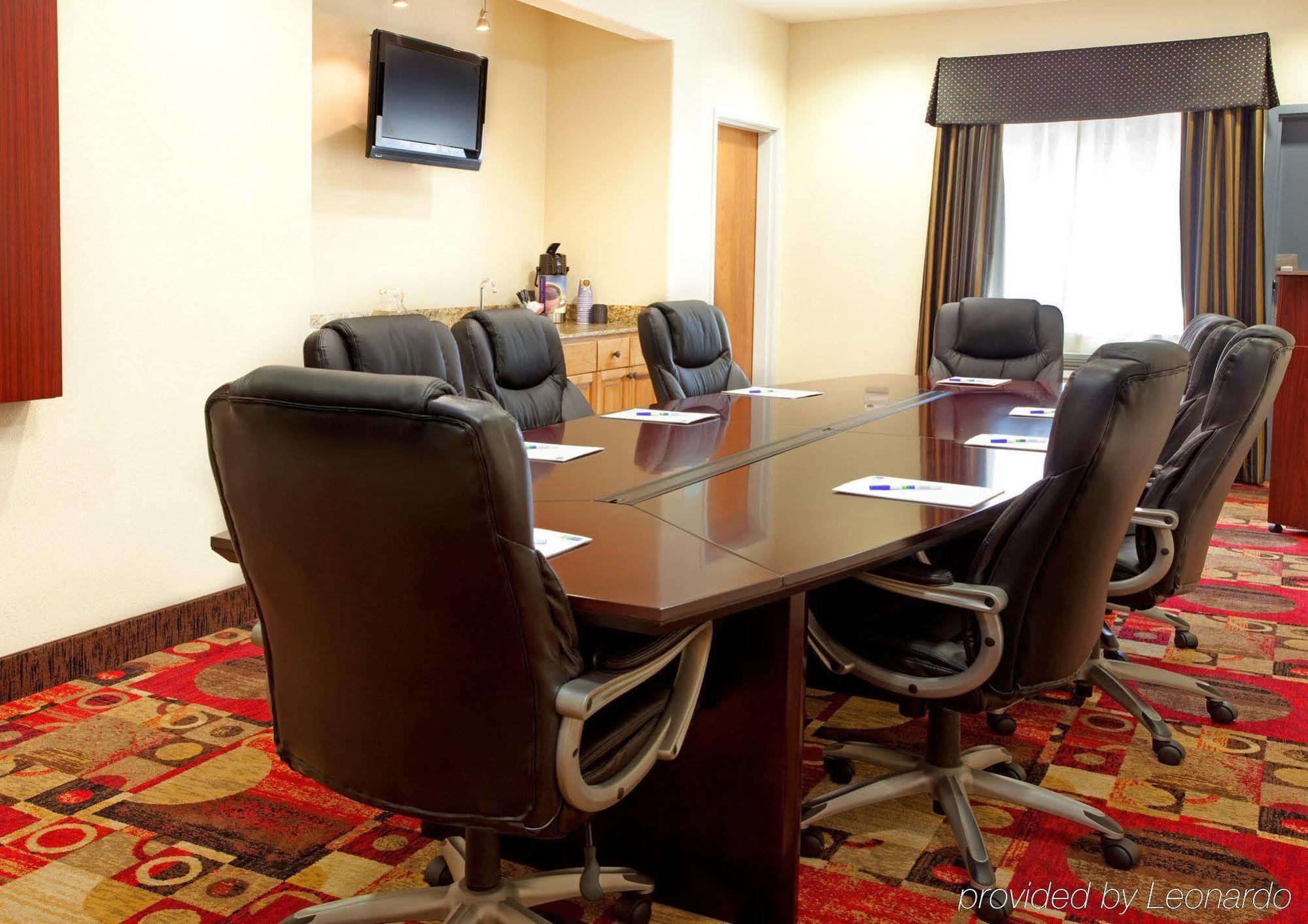 Holiday Inn Express & Suites Lafayette South By Ihg Удобства фото