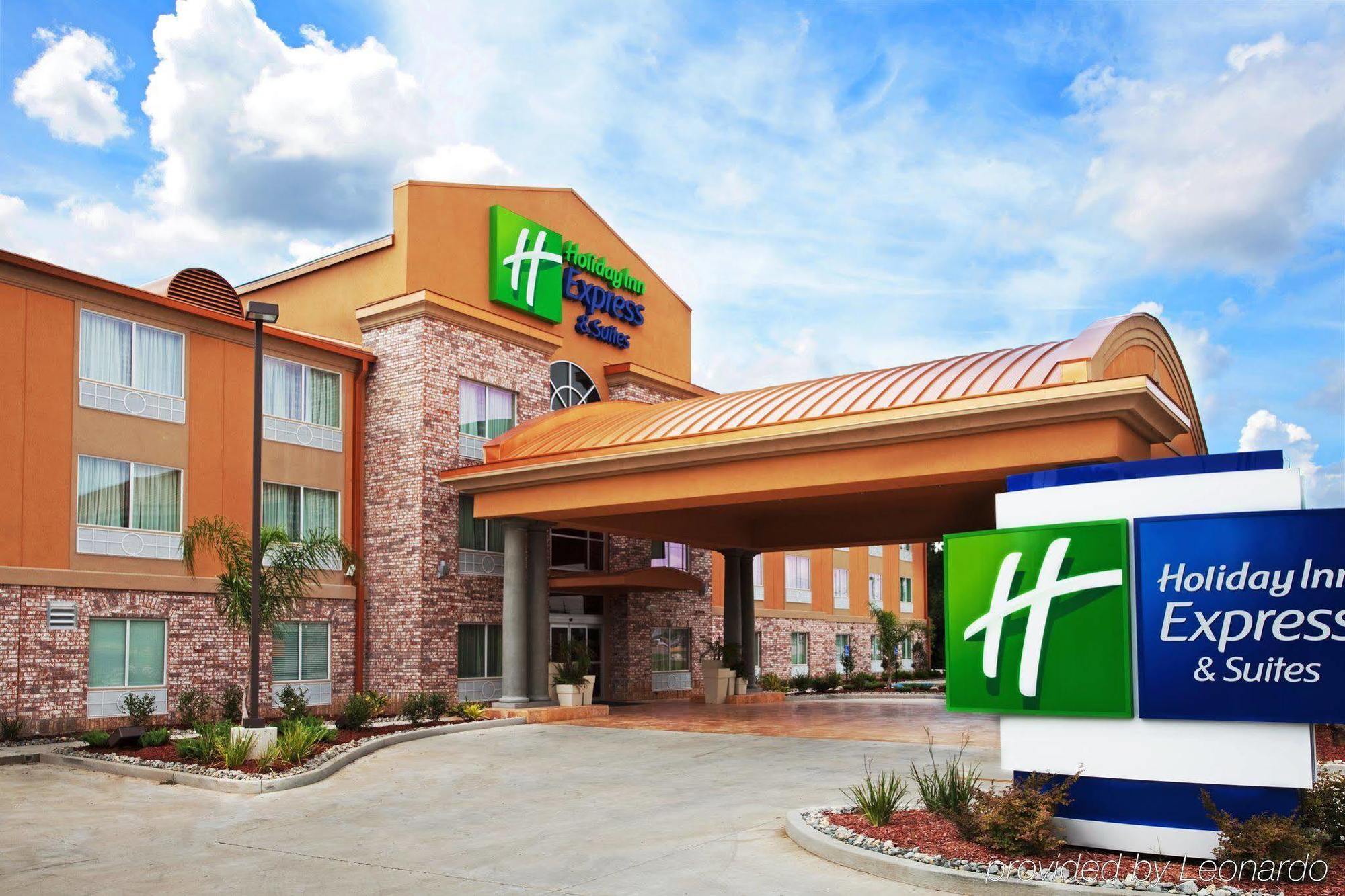 Holiday Inn Express & Suites Lafayette South By Ihg Экстерьер фото