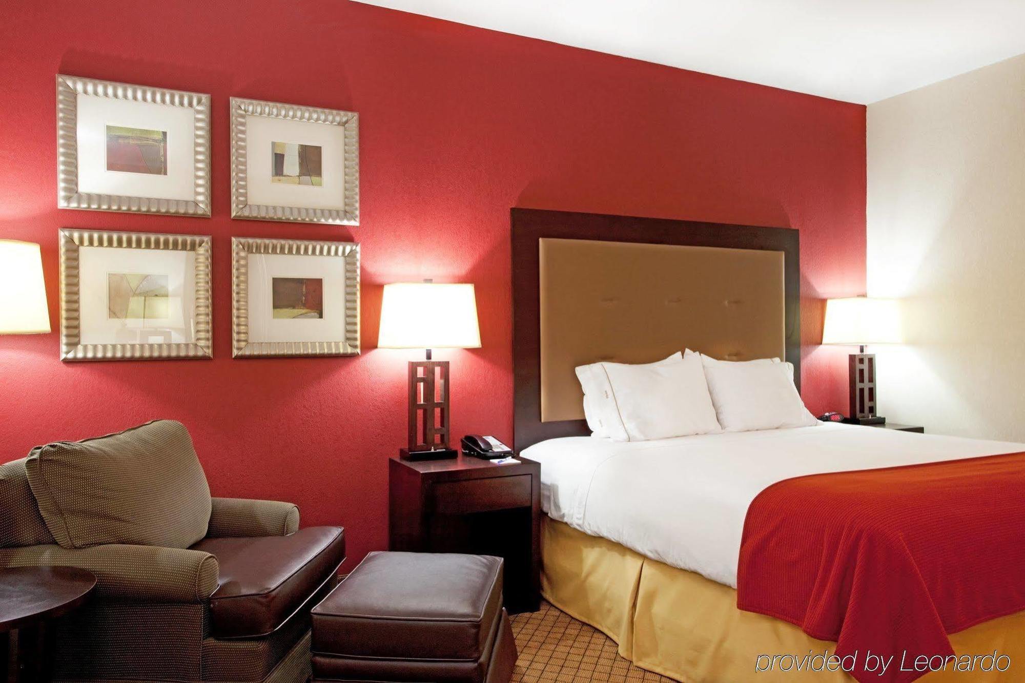 Holiday Inn Express & Suites Lafayette South By Ihg Экстерьер фото